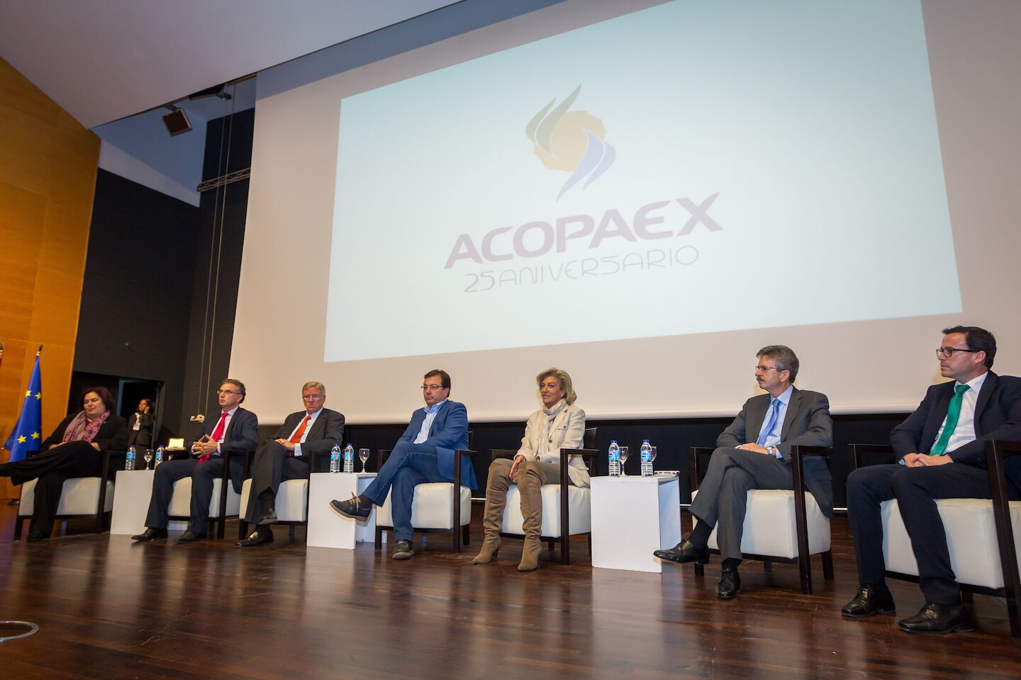 Acopaex. Mesa presidencial