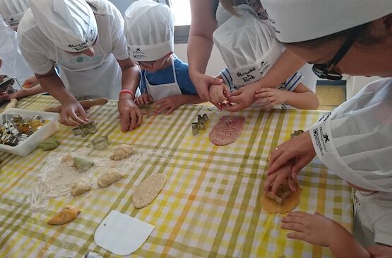 “Meriéndate la Tarde” acerca a más de 150 niños extremeños las claves de la alimentación saludable con productos cooperativos de la región