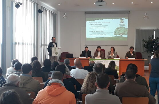 GoDehesa implementará el manejo holístico en casi 3.000 hectáreas para
incrementar la rentabilidad en la dehesa con un aprovechamiento sostenible