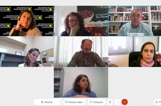 Cooperativas Extremadura presenta a la Junta diversas medidas para potenciar la visibilidad y representación de las mujeres cooperativistas