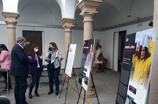 La exposición de mujeres pioneras en el cooperativismo, en Mérida