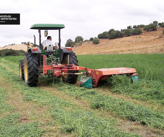 VALORARES impulsa la economía circular de Extremadura mejorará  comienza a producir abono orgánico líquido para proteger los cultivos extremeños de plagas