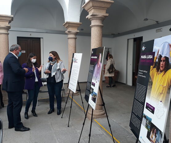 La exposición de mujeres pioneras en el cooperativismo, en Mérida