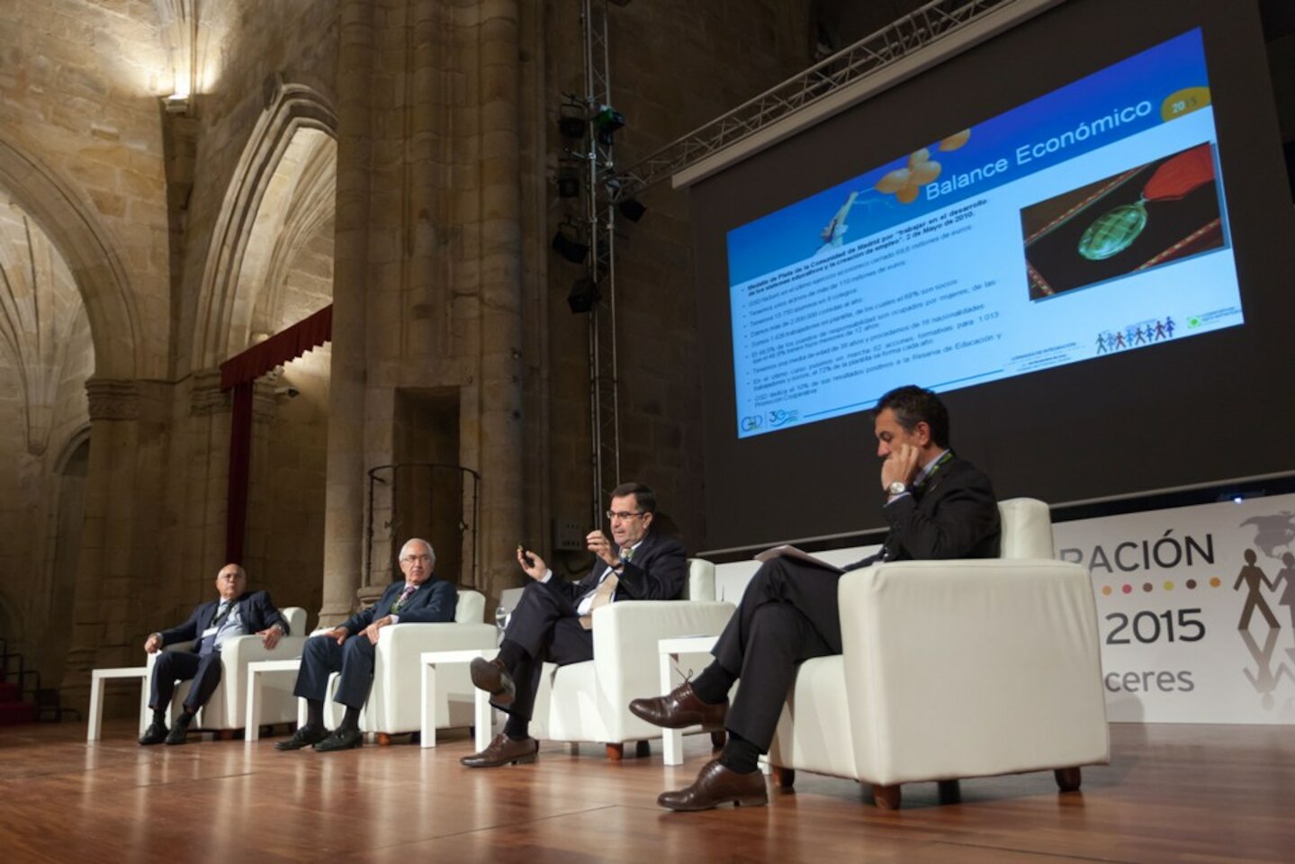 Congreso de Integraci&oacute;n. 25 a&ntilde;os de Cooperativas Agro-alimentarias Extremadura